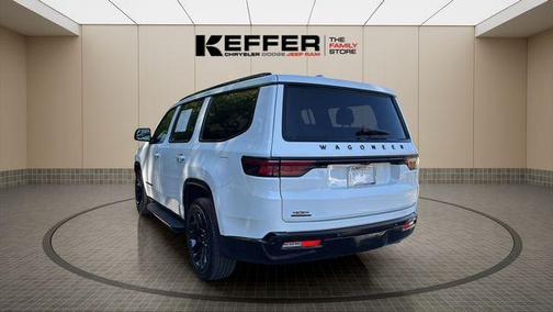 Bright White Clearcoat 2022 Jeep Wagoneer Series III Carbide 4x4