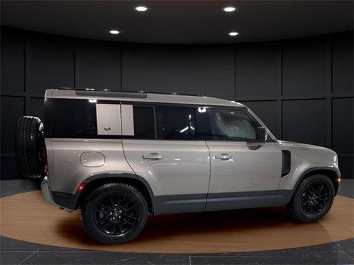2023 Land Rover Defender 110 Standard