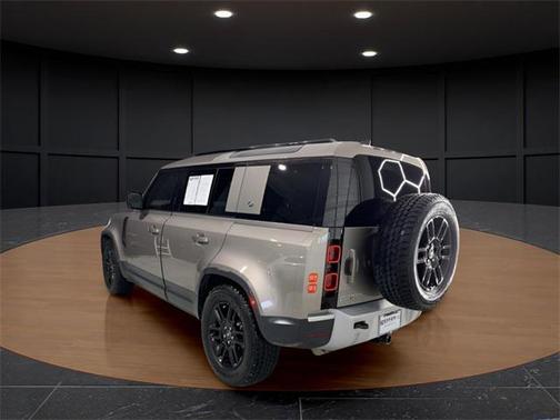 2023 Land Rover Defender 110 Standard
