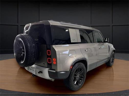 2023 Land Rover Defender 110 Standard