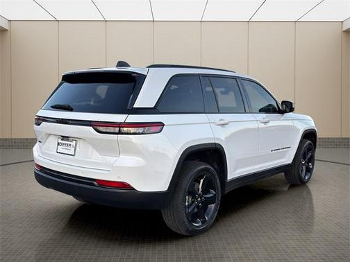 2025 Jeep Grand Cherokee Altitude