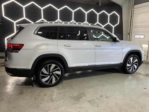 2024 Volkswagen Atlas 2.0T SEL