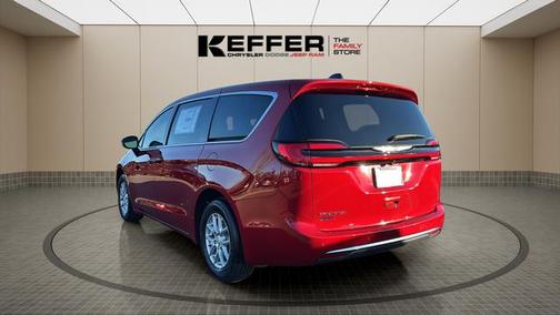 2026 Chrysler Pacifica L