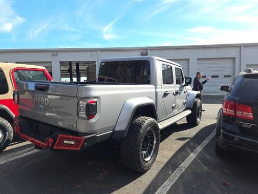 2021 Jeep Gladiator Overland
