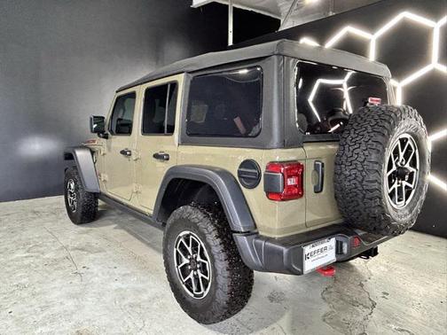 2025 Jeep Wrangler Rubicon