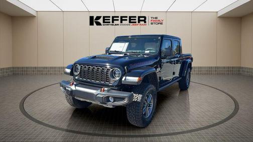 Black Clearcoat 2026 Jeep Gladiator Mojave 4x4