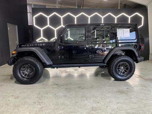 2022 Jeep Wrangler Unlimited High Tide 4x4