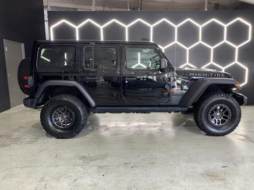 2022 Jeep Wrangler Unlimited High Tide 4x4