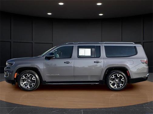 2023 Jeep Wagoneer L Series III 4x4