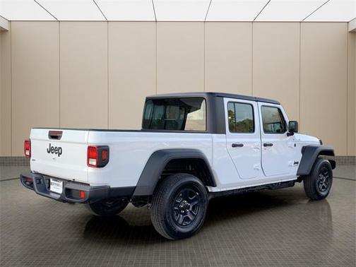 2026 Jeep Gladiator Sport