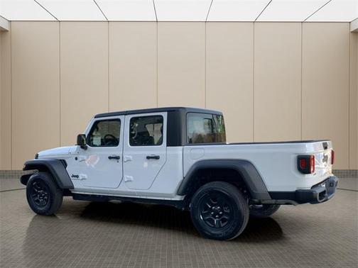 2026 Jeep Gladiator Sport