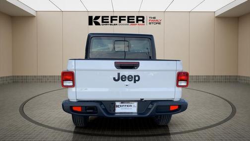 2026 Jeep Gladiator Sport