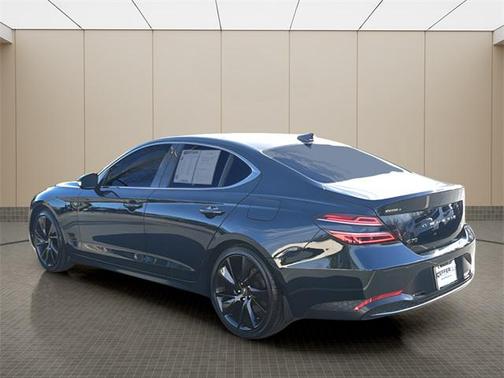 2023 Genesis G70 2.0T AWD