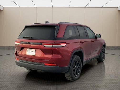 2024 Jeep Grand Cherokee Altitude