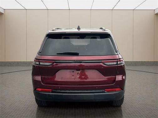 2024 Jeep Grand Cherokee Altitude