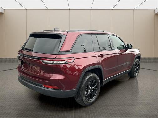 2024 Jeep Grand Cherokee Altitude