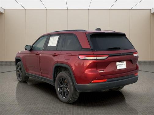 2024 Jeep Grand Cherokee Altitude
