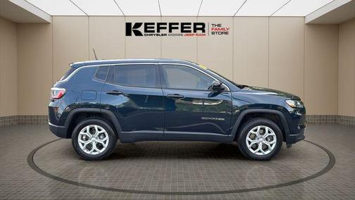 Fathom Blue Pearlcoat 2024 Jeep Compass Sport