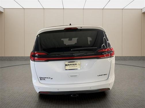 2024 Chrysler Pacifica Limited