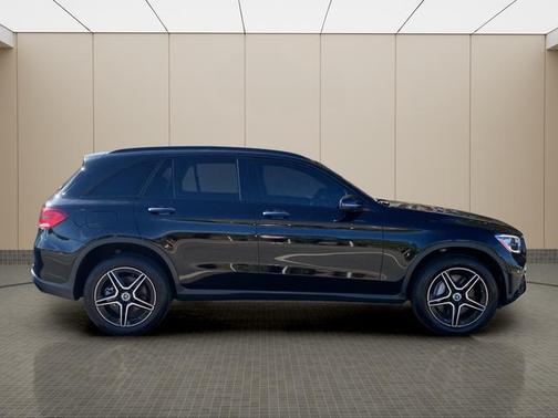 2022 Mercedes-Benz GLC 300 Base