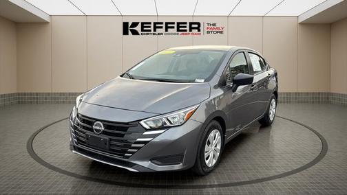 2023 Nissan Versa 1.6 S