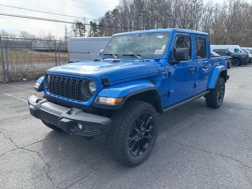 2025 Jeep Gladiator Nighthawk