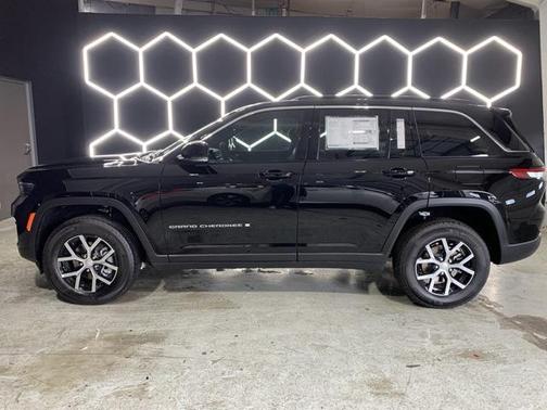 2025 Jeep Grand Cherokee Limited X