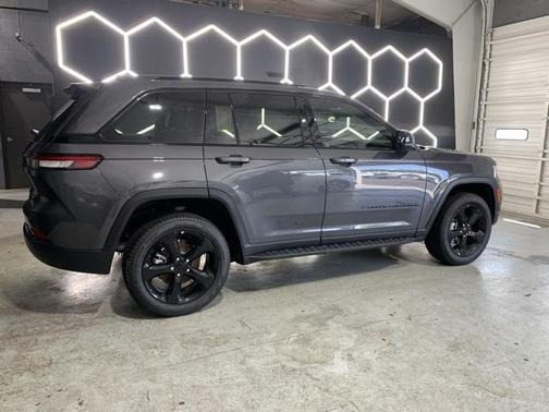 2025 Jeep Grand Cherokee Limited X