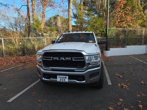 2020 RAM 2500 Tradesman Crew Cab 4X4 6'4' Box