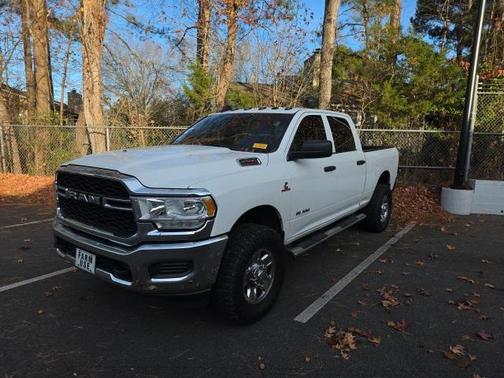 2020 RAM 2500 Tradesman Crew Cab 4X4 6'4' Box