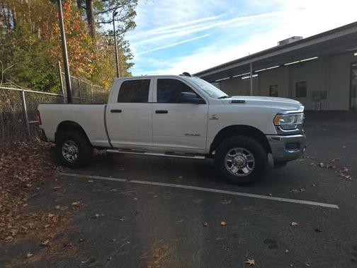 2020 RAM 2500 Tradesman Crew Cab 4X4 6'4' Box