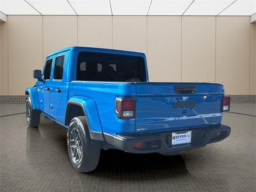 2026 Jeep Gladiator Sport S