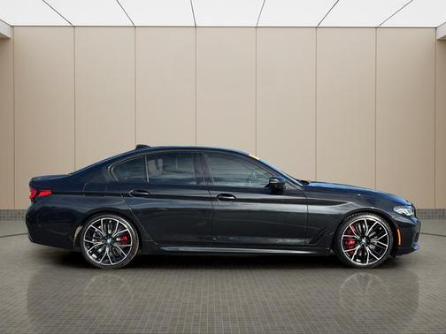 2023 BMW M550 i Xdrive