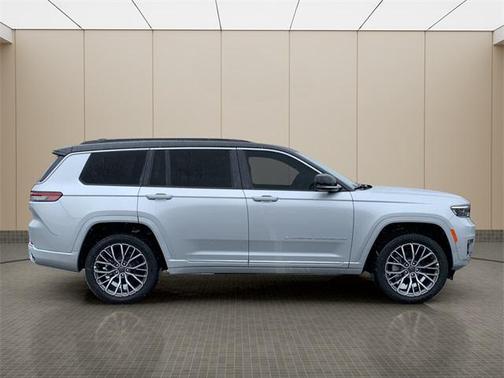 2025 Jeep Grand Cherokee L Summit Reserve