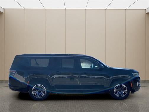 2024 Jeep Wagoneer L Series II 4x4