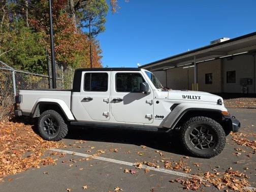 2024 Jeep Gladiator Willys