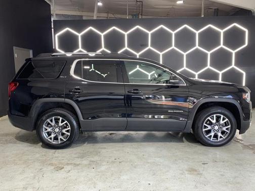 2023 GMC Acadia FWD SLT