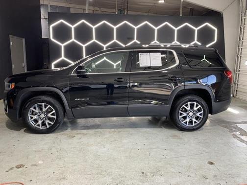 2023 GMC Acadia FWD SLT