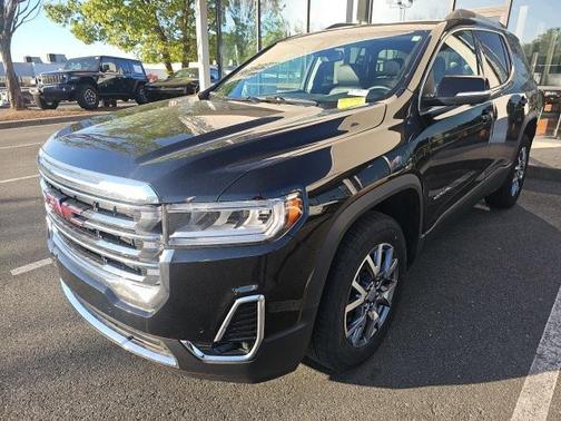 2023 GMC Acadia FWD SLT