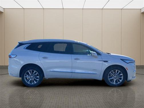 2023 Buick Enclave Avenir AWD