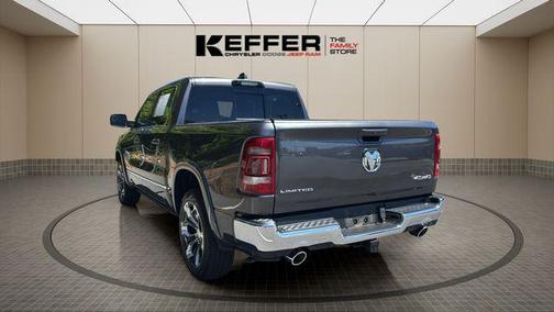 Granite Crystal Metallic Clearcoat 2023 RAM 1500 Limited