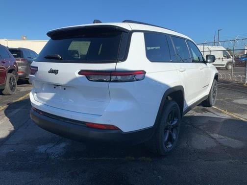 2025 Jeep Grand Cherokee L Altitude