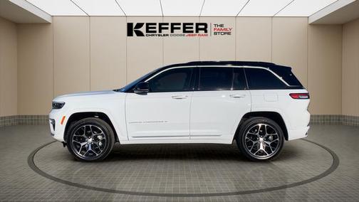 2025 Jeep Grand Cherokee Summit