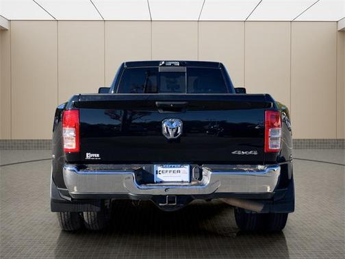 2024 RAM 3500 Tradesman Crew Cab 4x4 8' Box