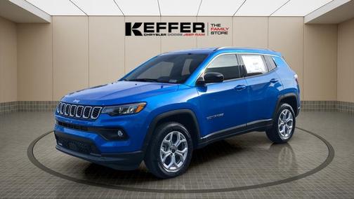 Hydro Blue Pearlcoat 2026 Jeep Compass Latitude