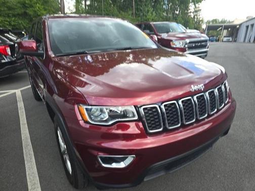 2022 Jeep Grand Cherokee Laredo
