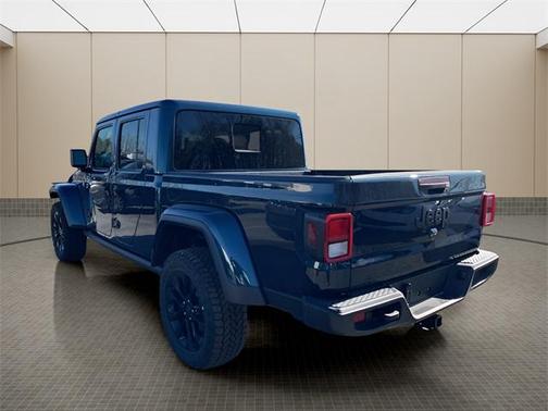 2025 Jeep Gladiator Nighthawk