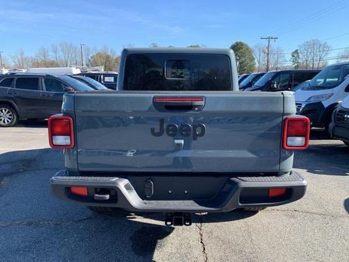 2025 Jeep Gladiator Nighthawk