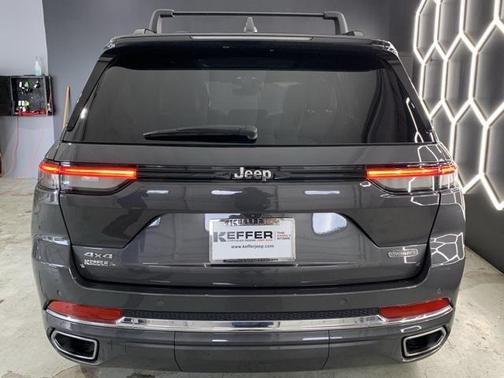 2022 Jeep Grand Cherokee Overland