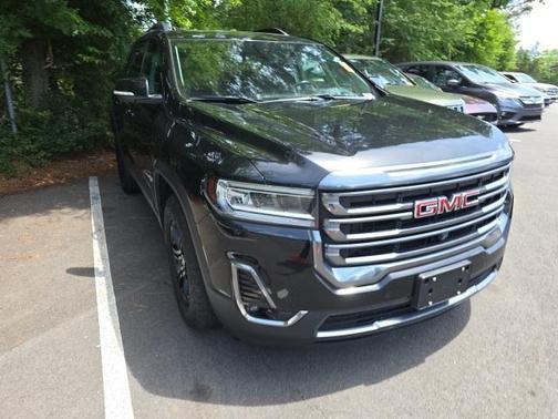 2022 GMC Acadia AWD AT4